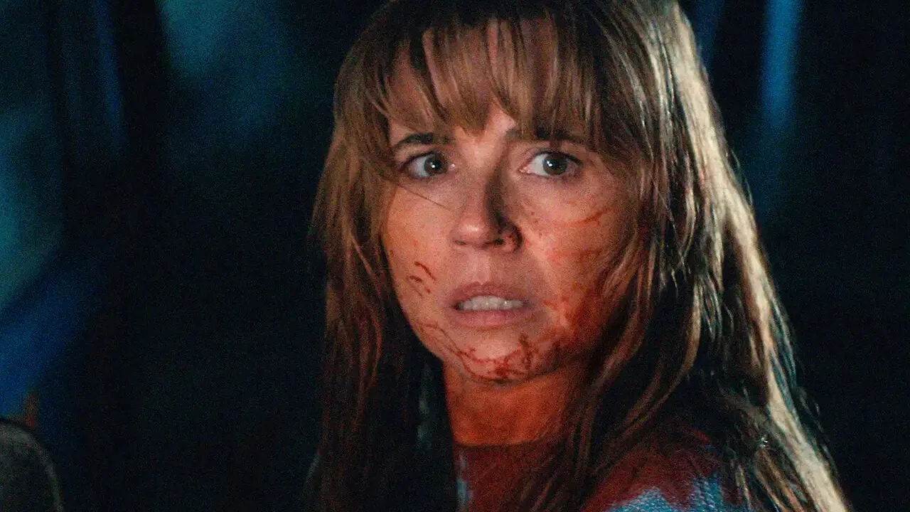„Crystal Lake“: Erster Teaser zeigt Linda Cardellini als Pamela Voorhees
