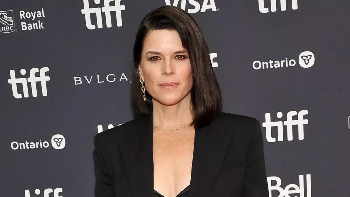 Neve Campbell